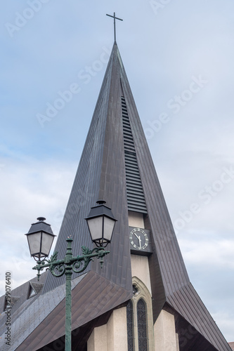 Clocher de l'église Saint Pierre et Paul à Saint Julien en Genevois
