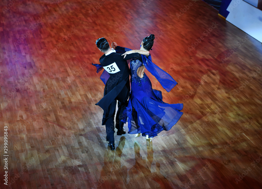 Fototapeta premium pair dance competition