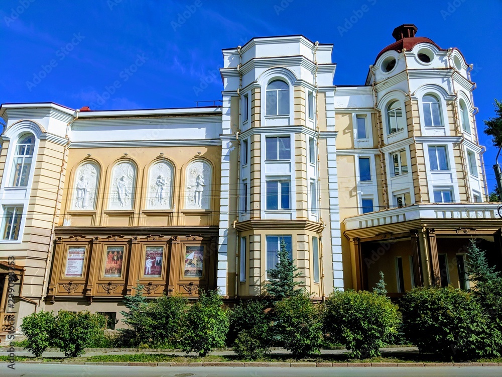 Obraz premium old house