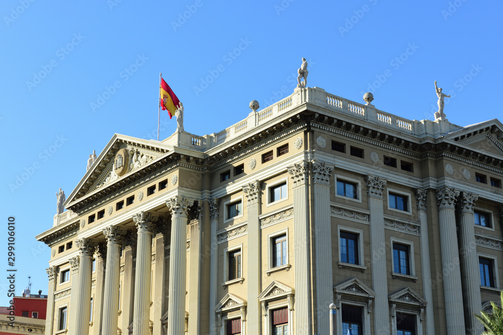 hafenbehörde in hafen von barcelona, spanien