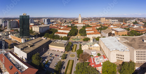 Fototapeta Naklejka Na Ścianę i Meble -  University of Texas at Austin panorama aerial view including UT Tower and Main Building in campus, Austin, Texas, USA.
