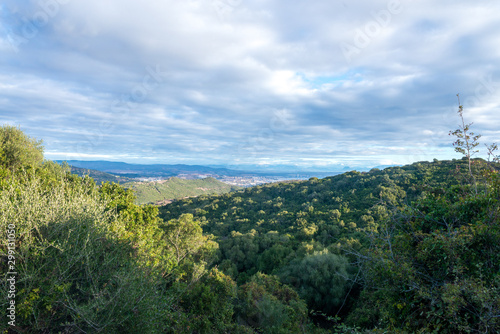 Fototapeta Naklejka Na Ścianę i Meble -  Algeciras mountains with views from the hiking trails