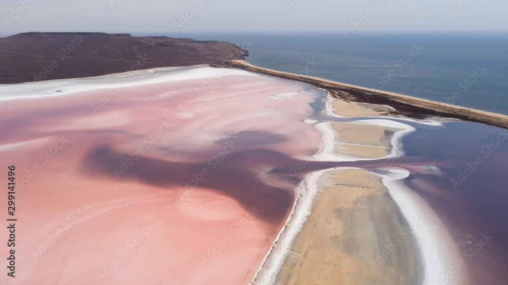 Φωτογραφία Pink Koyashskoye salt lake in Krym and Black Sea coast