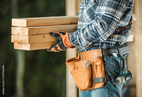 Fotografie Contractor With Wood Beams