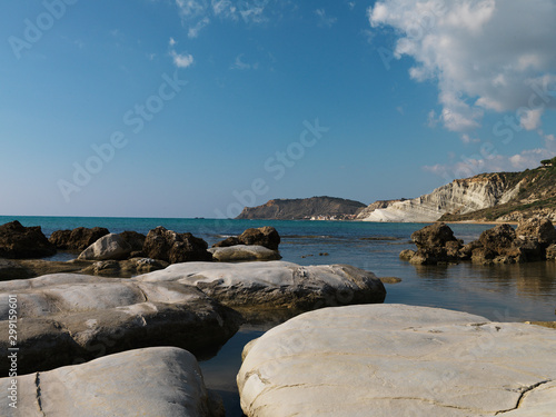 sea beach rocks © vincenzo