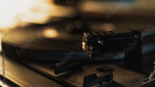 retro vintage head cartridge turntable