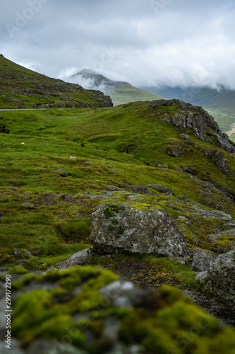 Las verdes montañas de las Islas Feroe