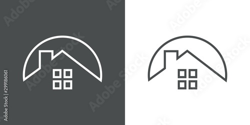 Logotipo bienes inmuebles. Icono plano lineal casa en interior de círculo en fondo gris y fondo blanco
