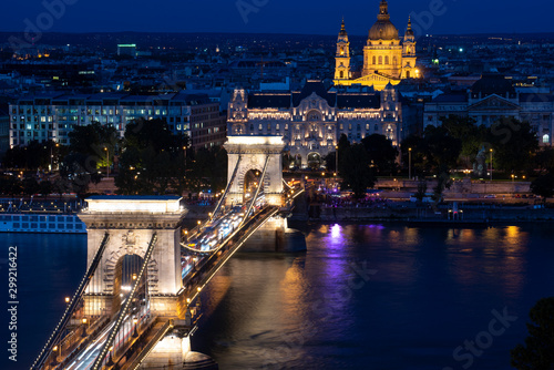 Sz  chenyi Chain Bridge with St. Stephen s Cathedral at Blue Hour