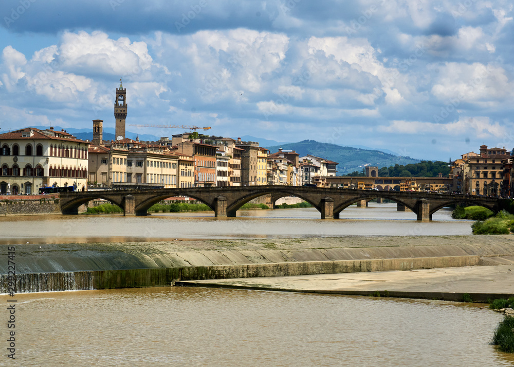 Obraz premium View from Arno in Florence