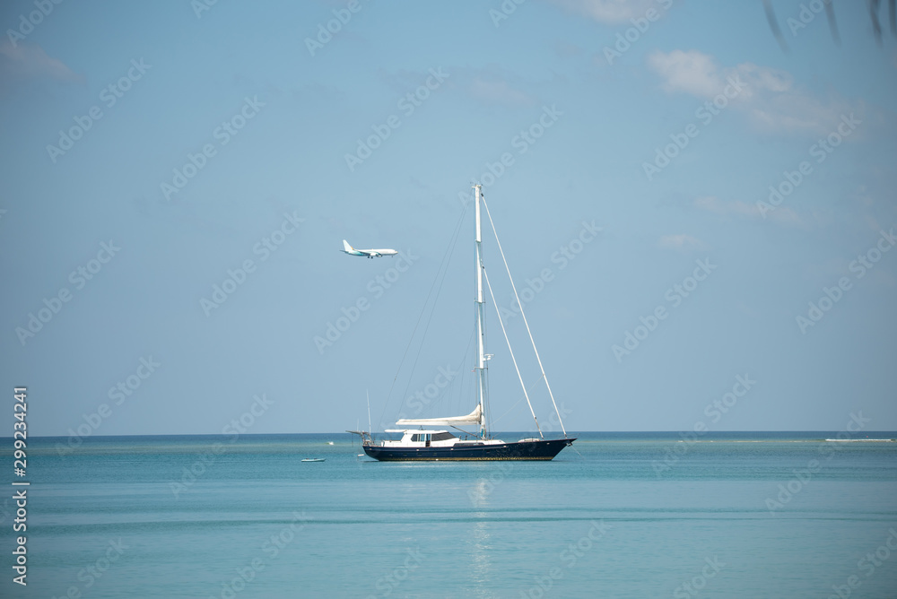 Fototapeta premium yacht in sea sky