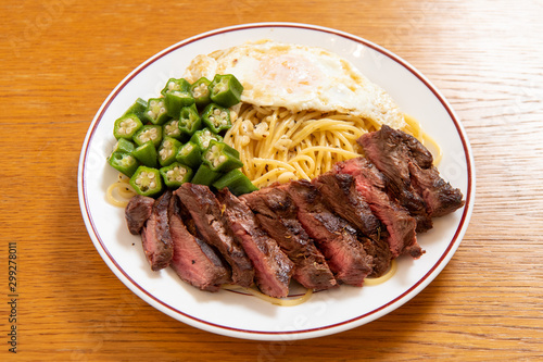 Steak spaghetti, (garlic, poached egg, okra, steak)