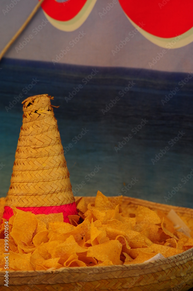 Foto Stock cappello di nachos al foodtruck messicano | Adobe Stock
