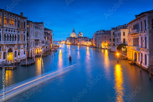 Venice city at dusk with Santa Maria della Salute Basilica, Italy © Patryk Kosmider