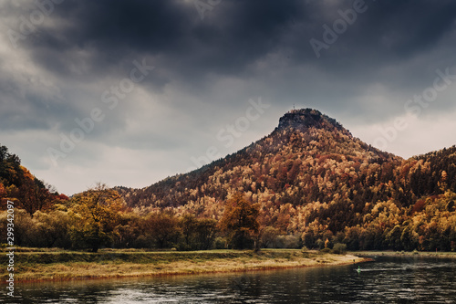 Herbstliche Landschaft in der Sächsischen Schweiz