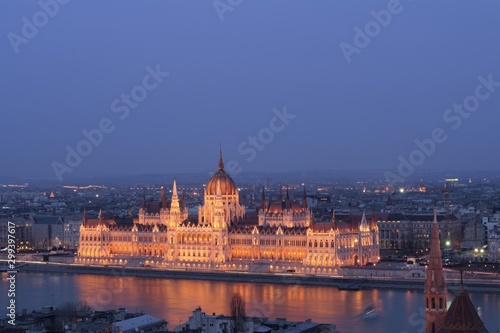 hungarian parliament in budapest © giannis