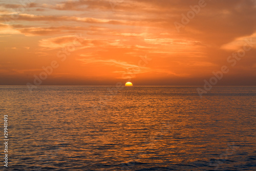 Fototapeta Naklejka Na Ścianę i Meble -  sunset off fuerteventura coast