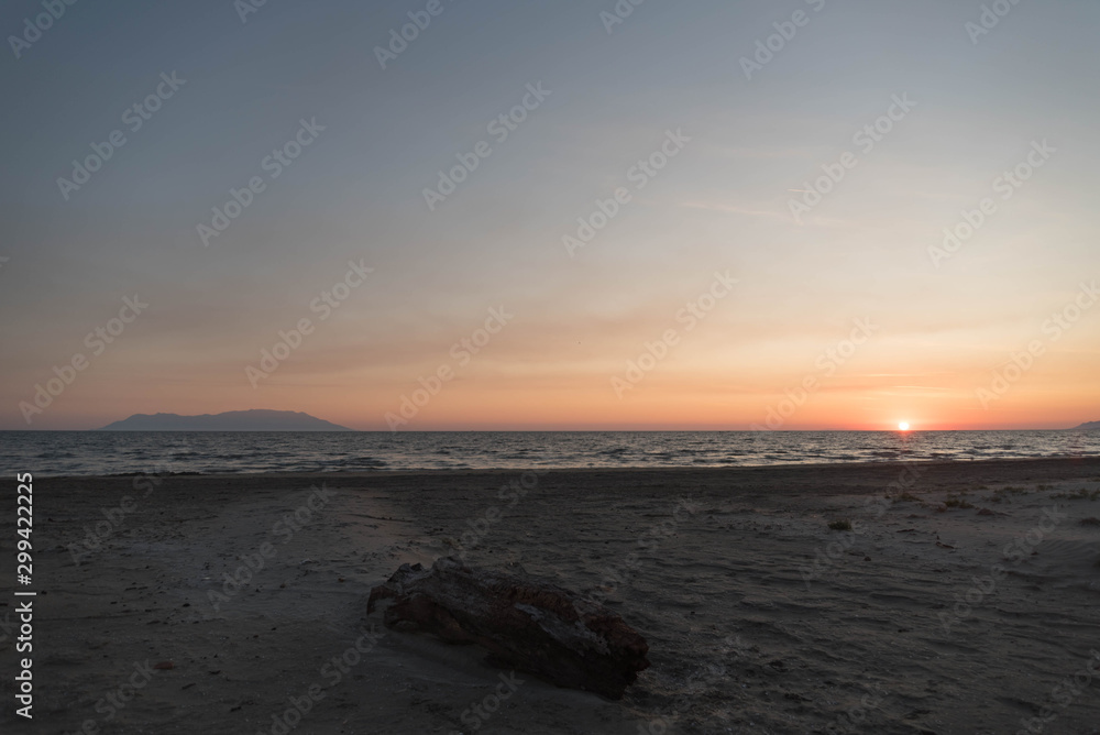 Obraz premium sunset on beach