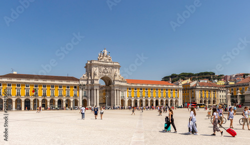 Arco da Rua Augusta and Praça do Comércio on a busy summer day in Baixa, Lisbon City Centre.