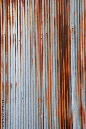 赤錆たトタン壁