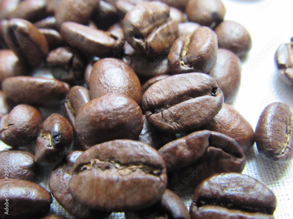 roasted coffee beans roasted coffee beans