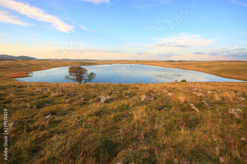 lac de Saint-Andéol massif de l'Aubrac