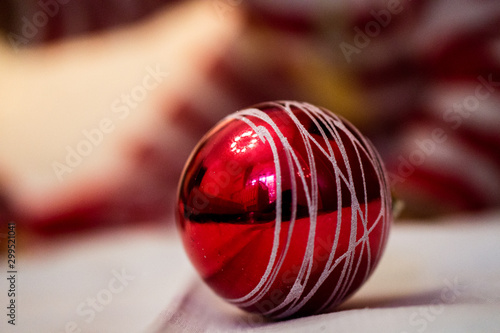 red balls, christmas decoration