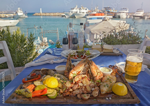 Slika na platnu A summer  dinner