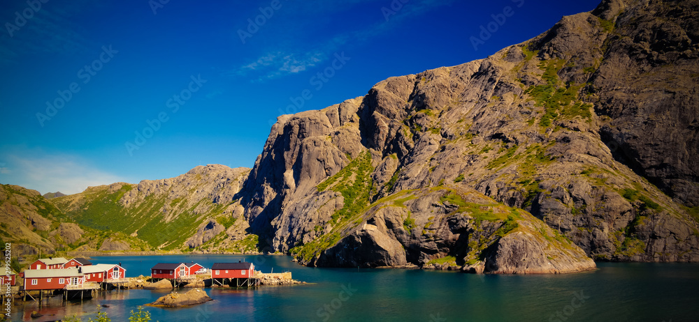 Φωτογραφία Sea landscape of Nusfjord village and harbour at flakstadoya Island , Lofoten ,