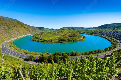 View on to the Moselle River loop near the town of Bremm, district of Cochem-Zell, Moselle, Rhineland-Palatinate, Germany, Europe