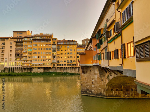 Obraz na płótnie Old Bridge and Florence Lungarni at night. Panoramic cityscape in Autumn, Tuscany - Italy w salonie