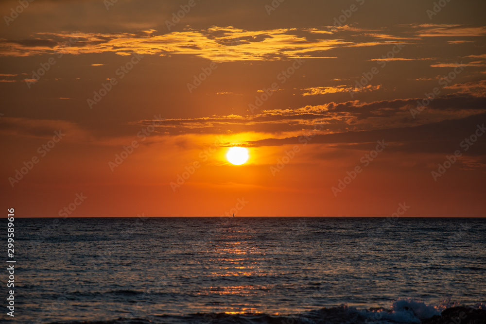 Fototapeta premium sunset over the sea