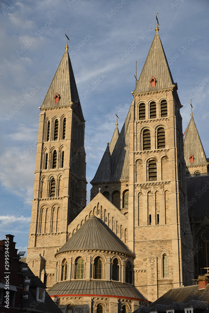 Fototapeta premium Tours de la cathédrale de Tournai, Belgique