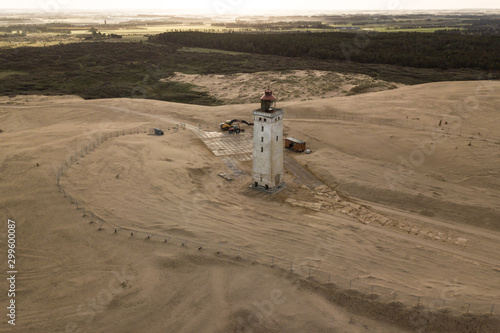 Fotografie, Obraz Moving the Rudbjerg Knude Lighthouse