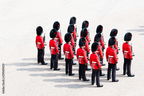 Obraz na plátne Model soldiers - the Coldstream Guards stand immaculately on parade