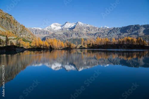 Tha Lagazzuolo lake in Valmalenco © teomagni