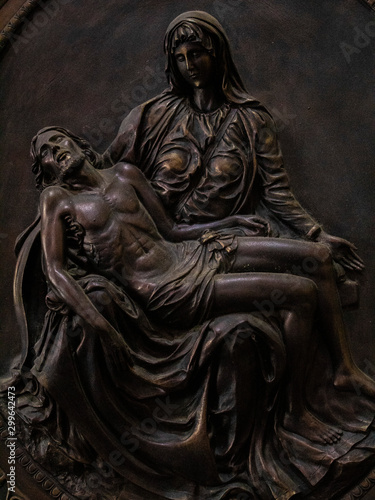 statue of virgin mary with jesus