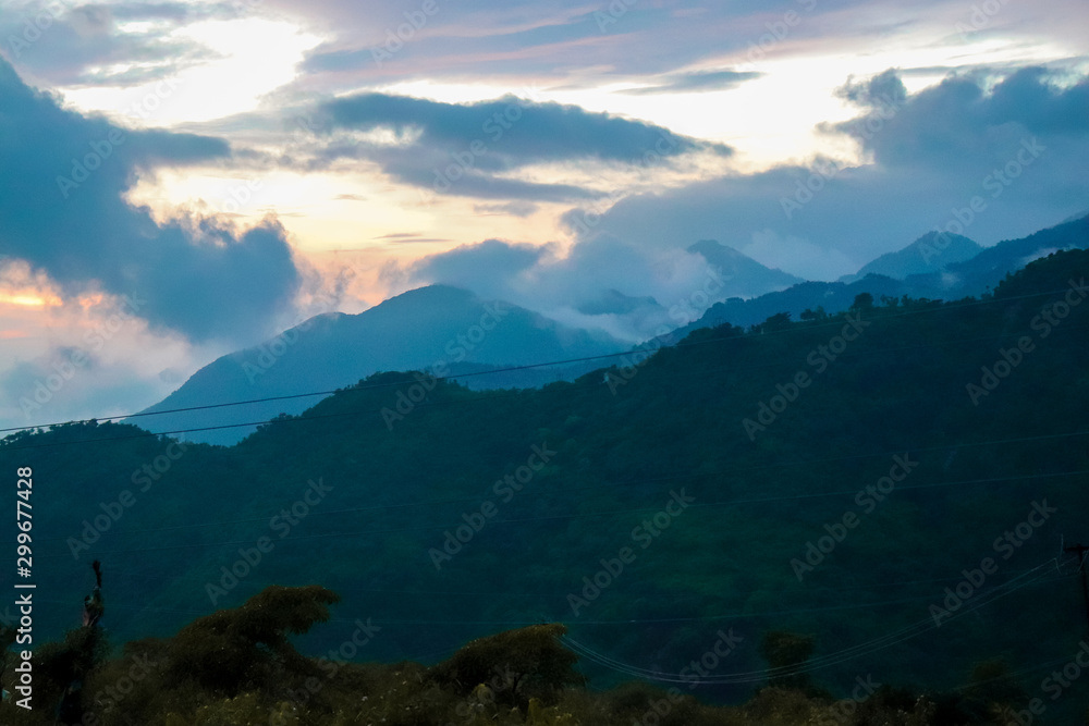 Fototapeta premium Massoorie View