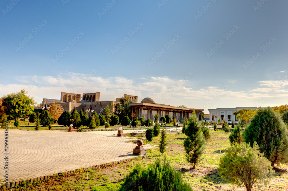 Qosh Madrasah, Bukhara