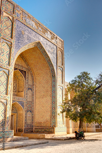 Qosh Madrasah, Bukhara