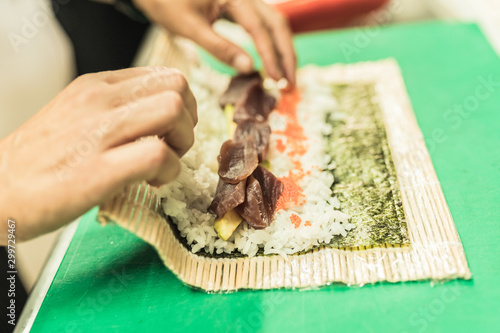 sushi raw fish elaboration