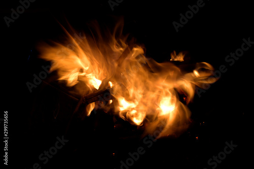 fire, flame, hot, heat, burn, burning, flames, bonfire, red, night, black, light, abstract, orange, campfire, fireplace, warm, danger, inferno, yellow, fiery, dark, blaze, wood, smoke, green © Hari