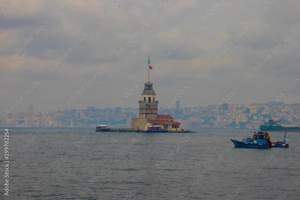Maiden's Tower from Uskudar, Istanbul Maiden's Tower from Uskudar, Istanbul