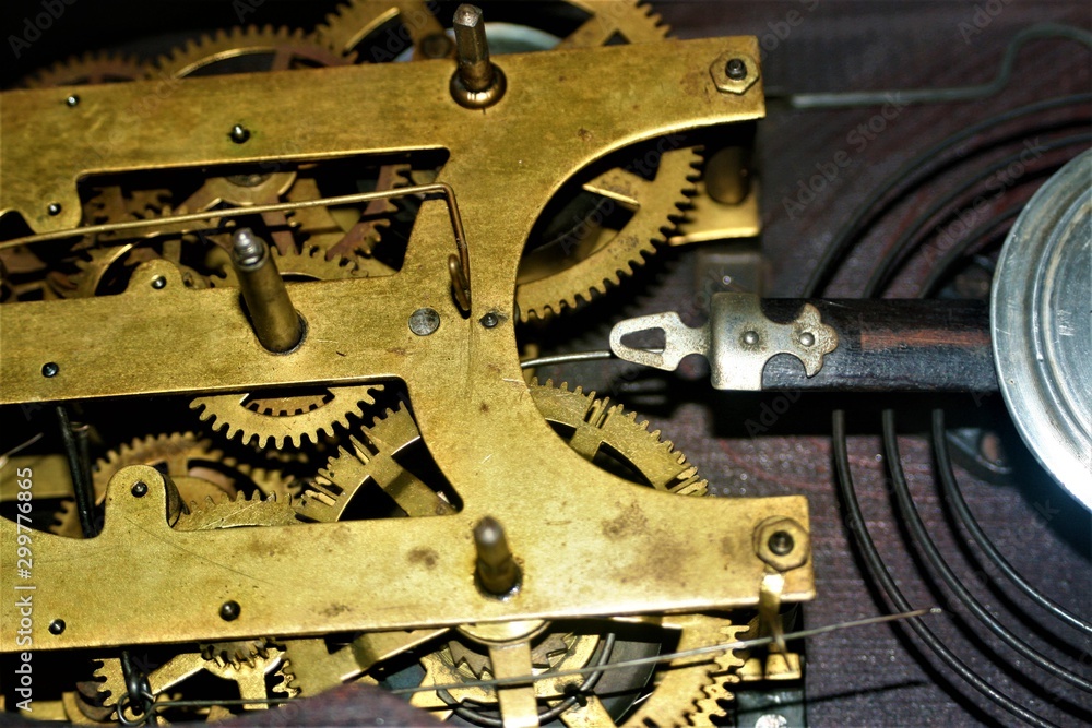 mechanism of clock