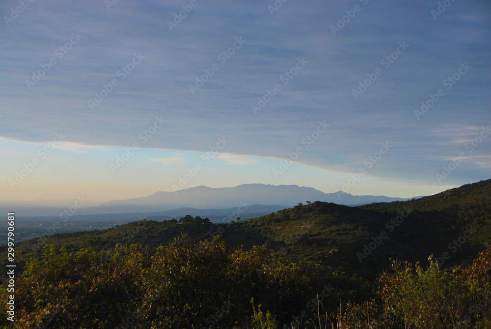 Fototapeta premium Les Fenouillèdes au petit matin 