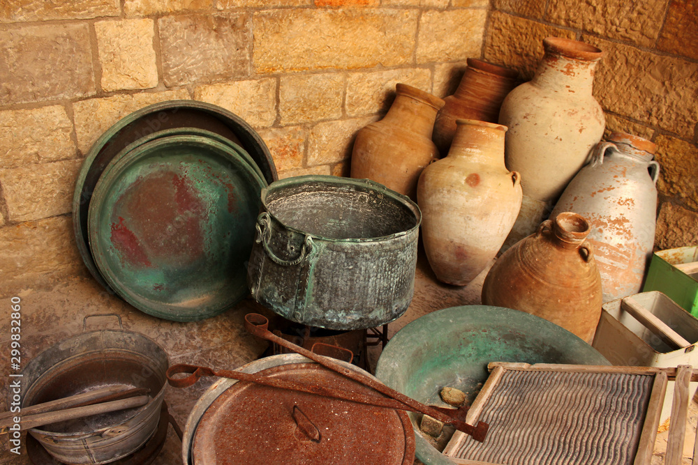 Old East Israeli dishes. Old dishes, trays, kettles, coffee, pots, plates, jugs. Gen. Israelis. Housewares.. Asian cuisine accessories. Old East Israeli dishes. Old dishes, trays, kettles, coffee, pots, plates, jugs. Gen. Israelis. Housewares.. Asian cuisine accessories.