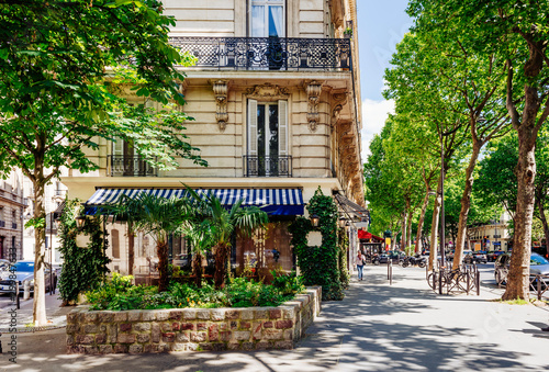 Canvas-taulu Boulevard Saint-Germain in Paris, France
