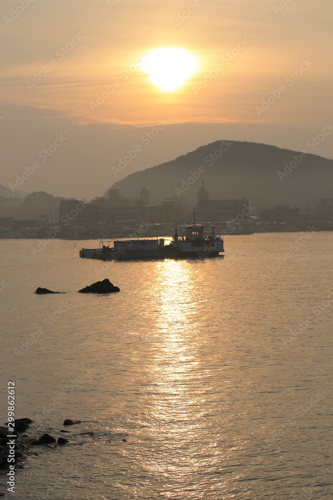 Naklejka premium sunset sea