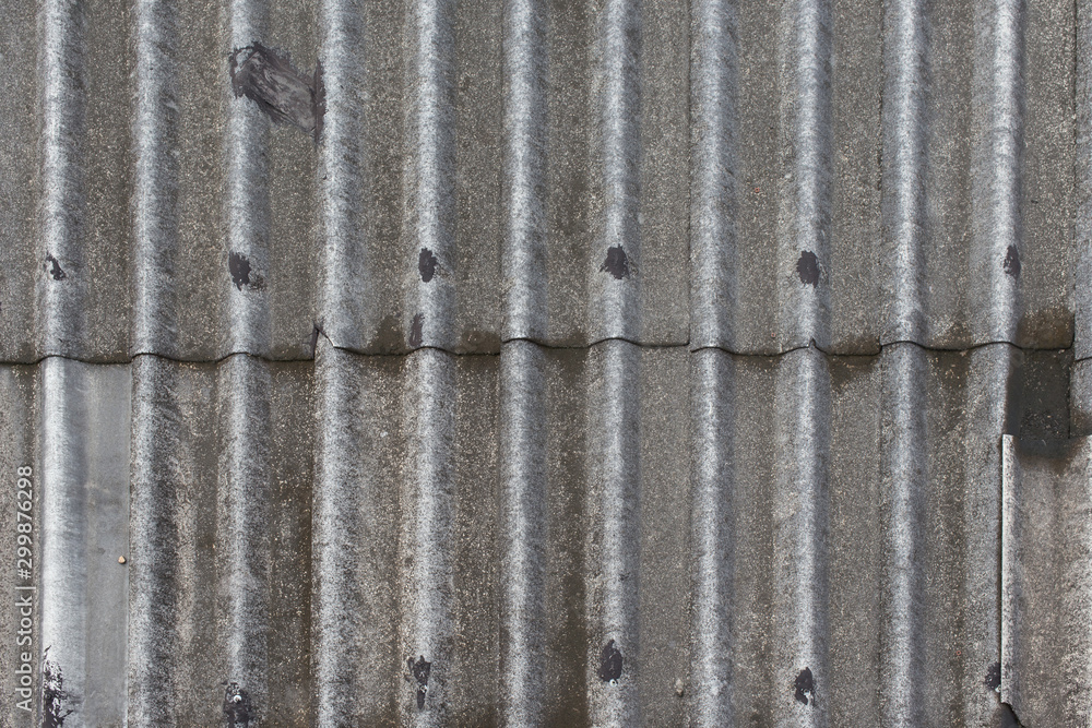 Naklejka premium Pattern of old wavy roof