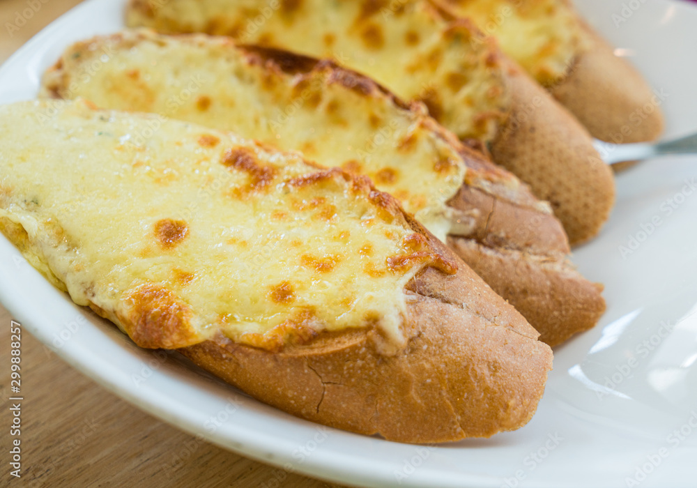Delicious garlic bread